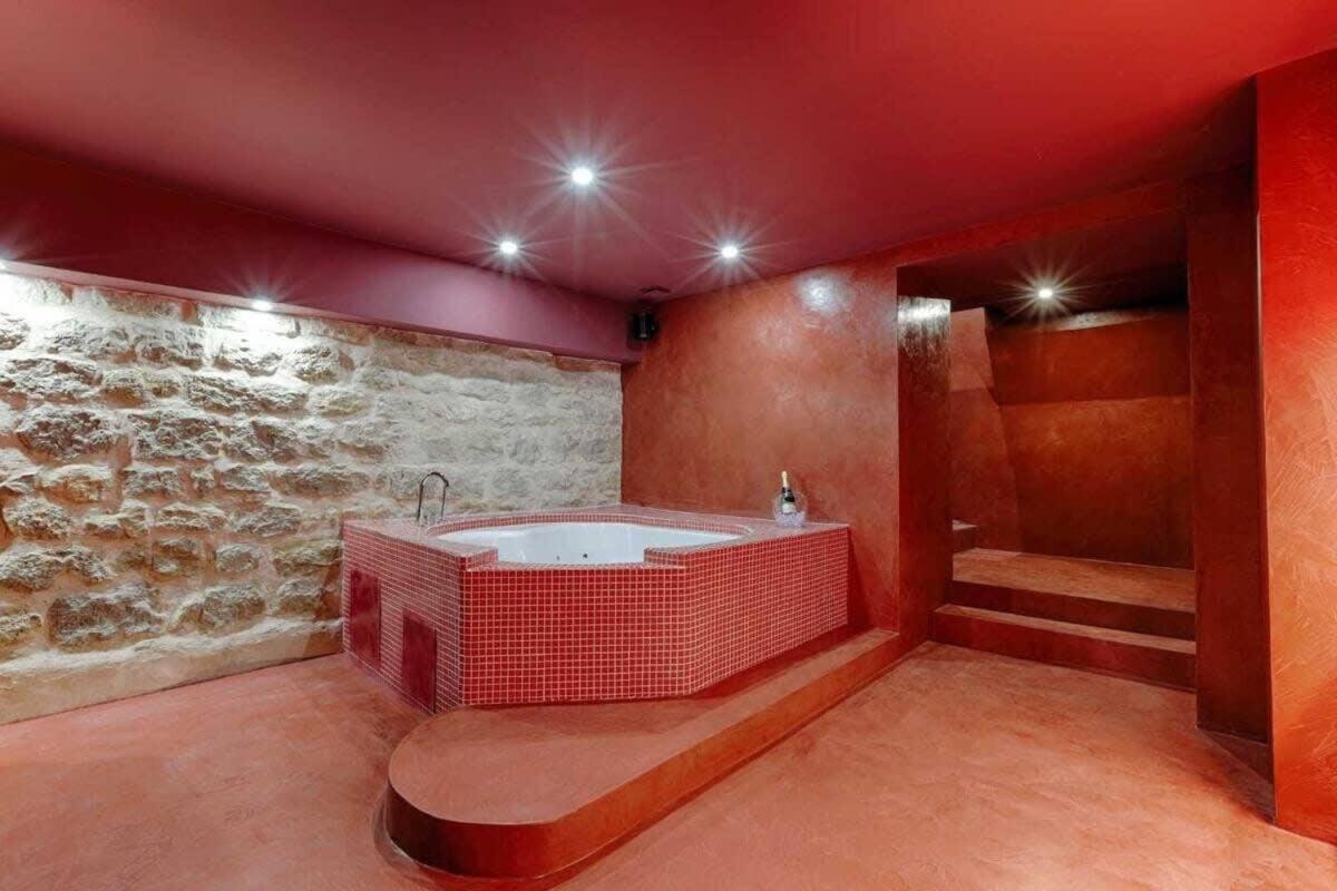 Les Halles - Luxurious & Colorful 4bd For 16 Guest Paris