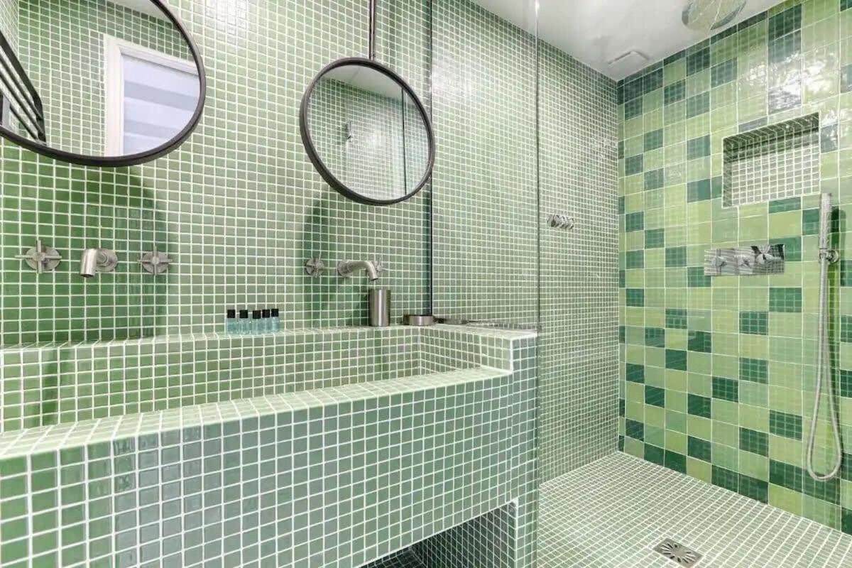 Les Halles - Luxurious & Colorful 4bd For 16 Guest *