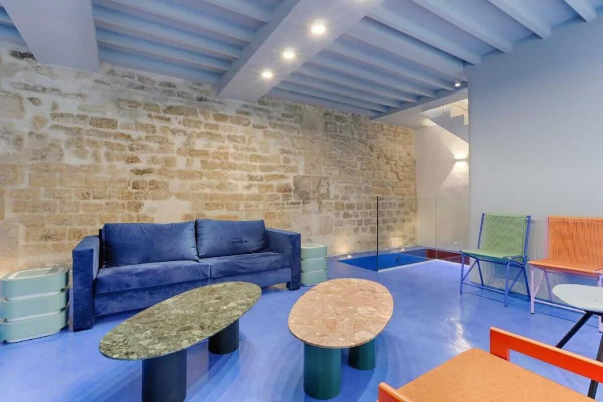 Les Halles - Luxurious & Colorful 4bd For 16 Guest Apartment Paris